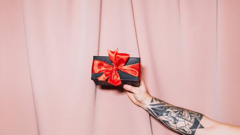 Купить подарок на юбилей женщине