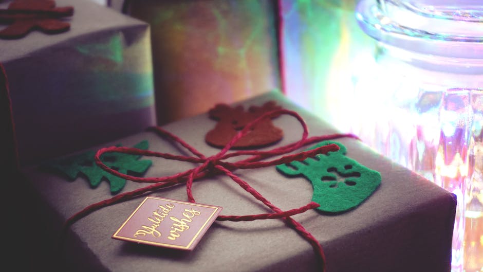 Купить подарок на день