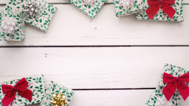 Какой подарок подарить молодоженам