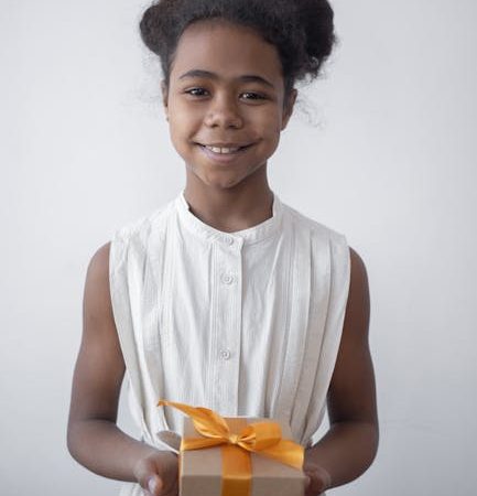 Купить подарок ребенку 8 лет