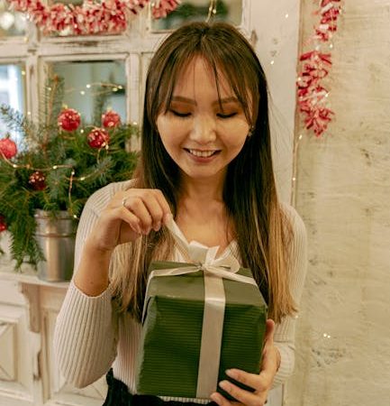 Какие подарки дарят девушкам