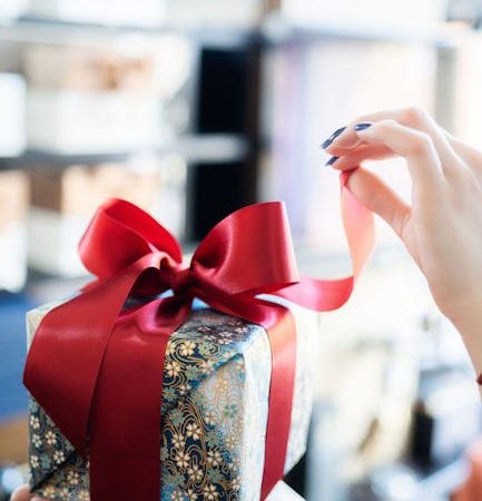 Какой можно сделать подарок папе легко