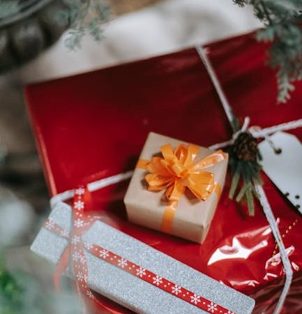 Какой подарок подарить девушке на день