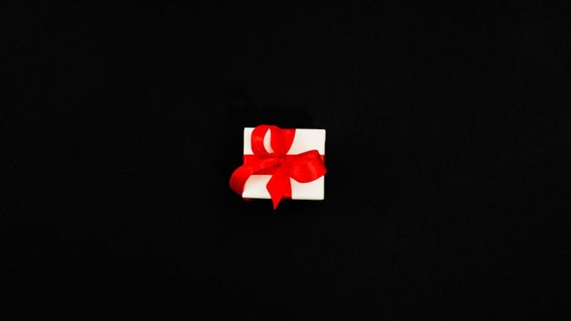 Жена сделала подарок мужу