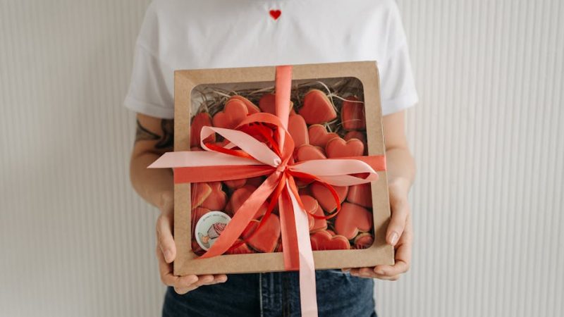 Купить подарок на день