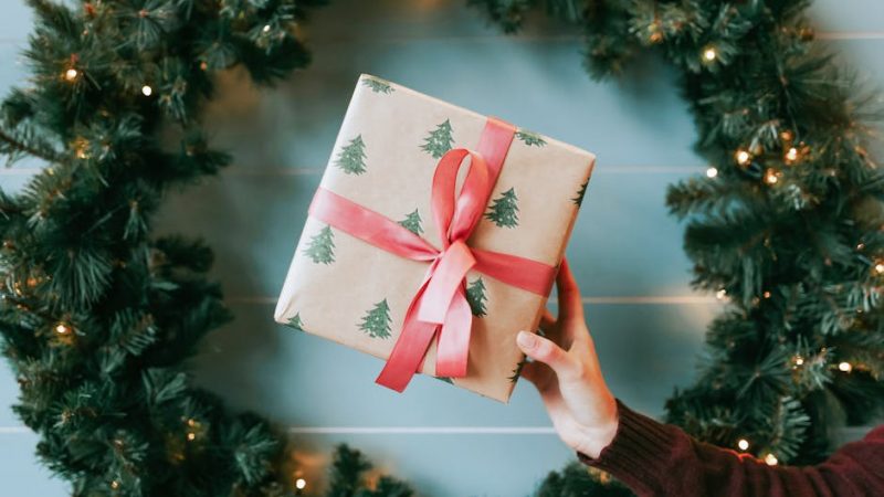 Купить подарок на 1 годик